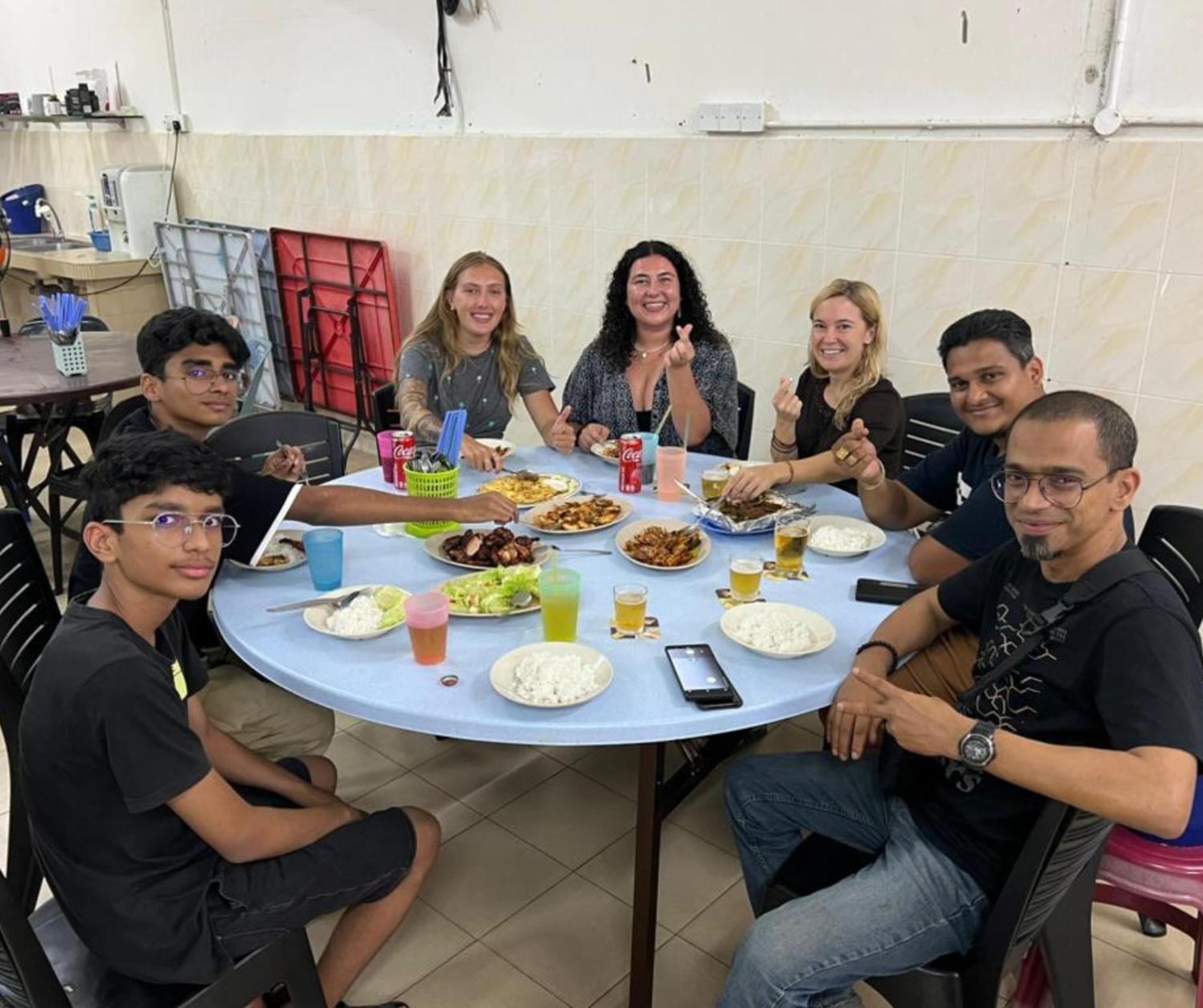Shoplot Hostel Pangkor Kampong Pasir Bogak Екстериор снимка