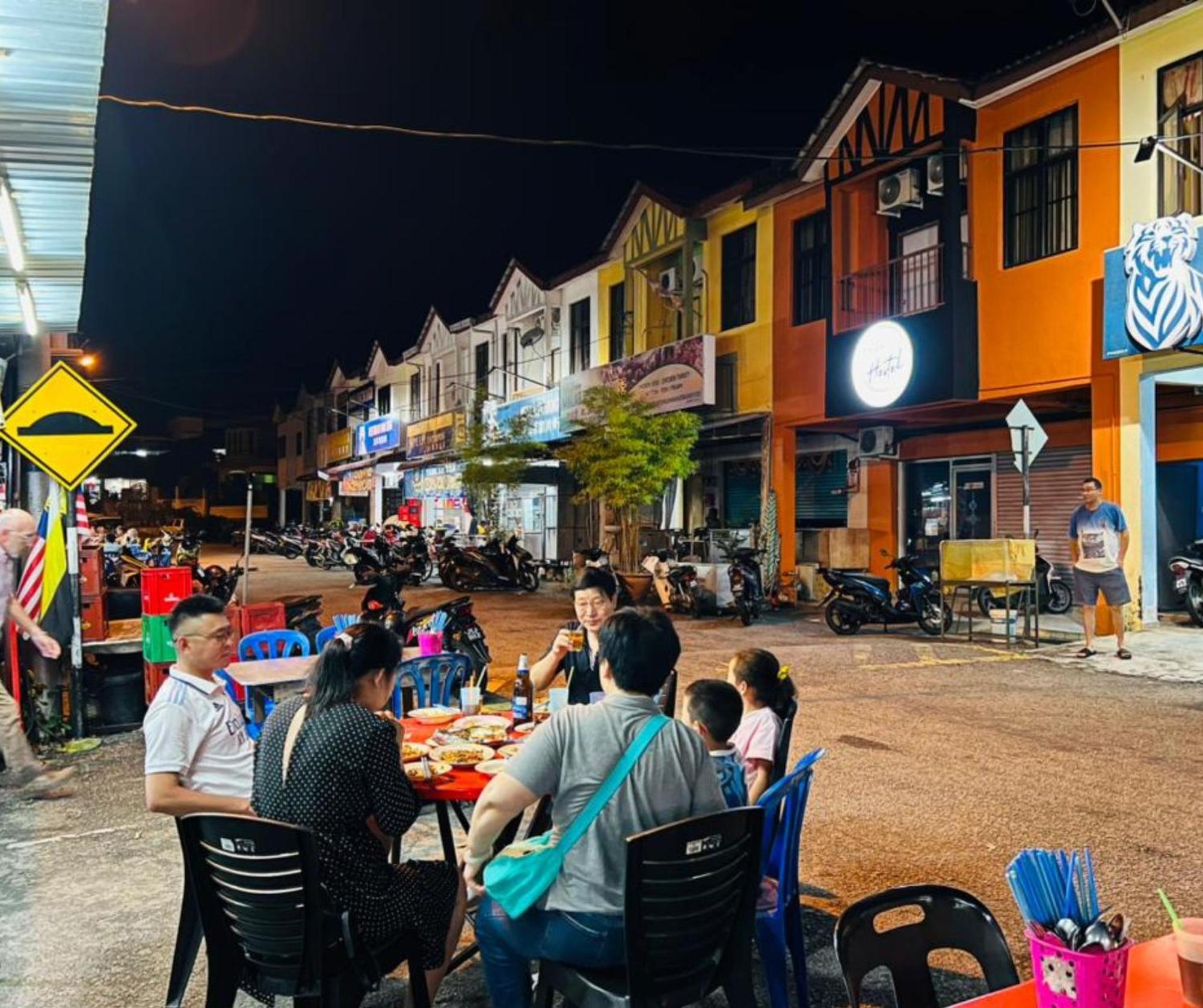 Shoplot Hostel Pangkor Kampong Pasir Bogak Екстериор снимка