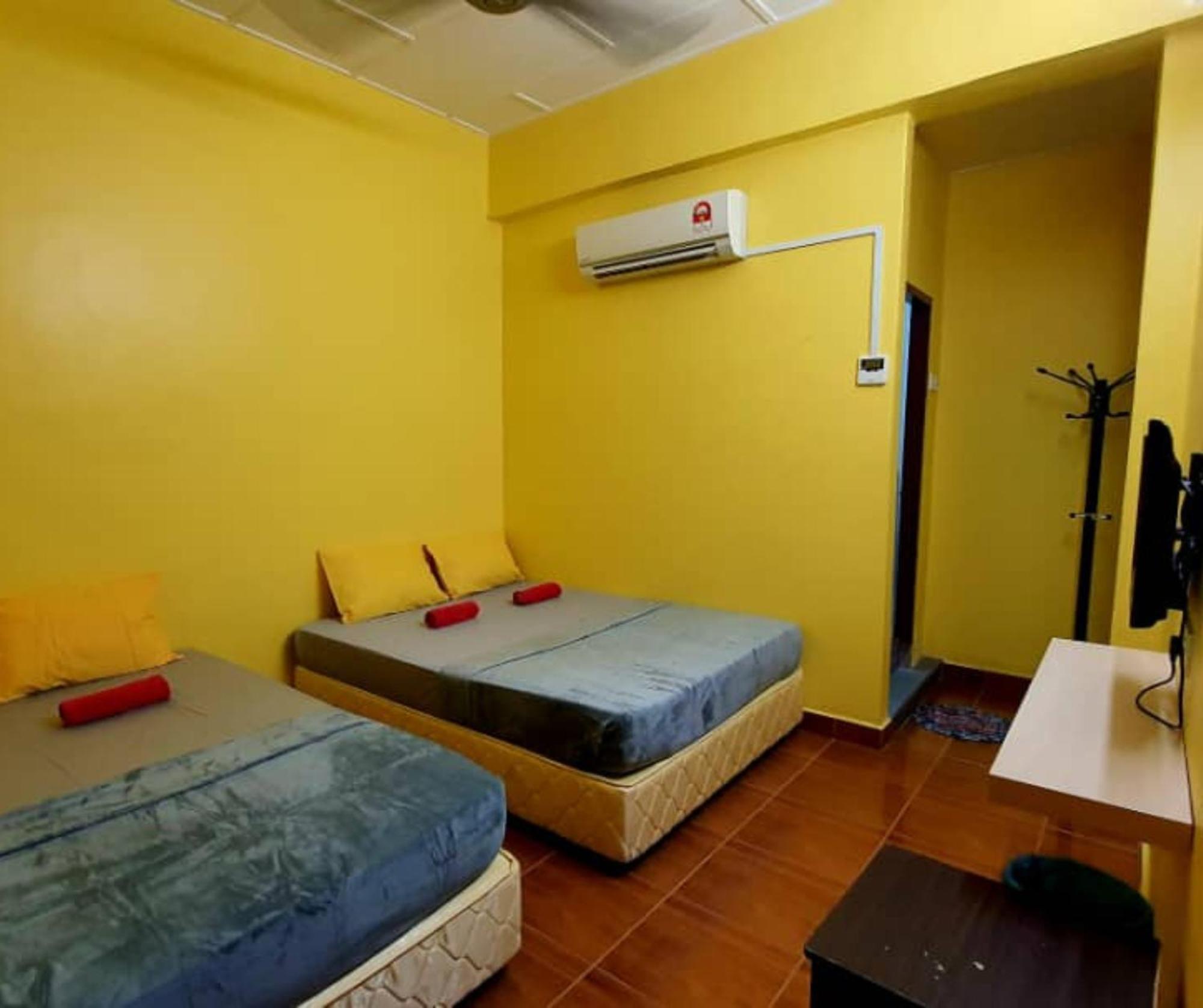 Shoplot Hostel Pangkor Kampong Pasir Bogak Екстериор снимка