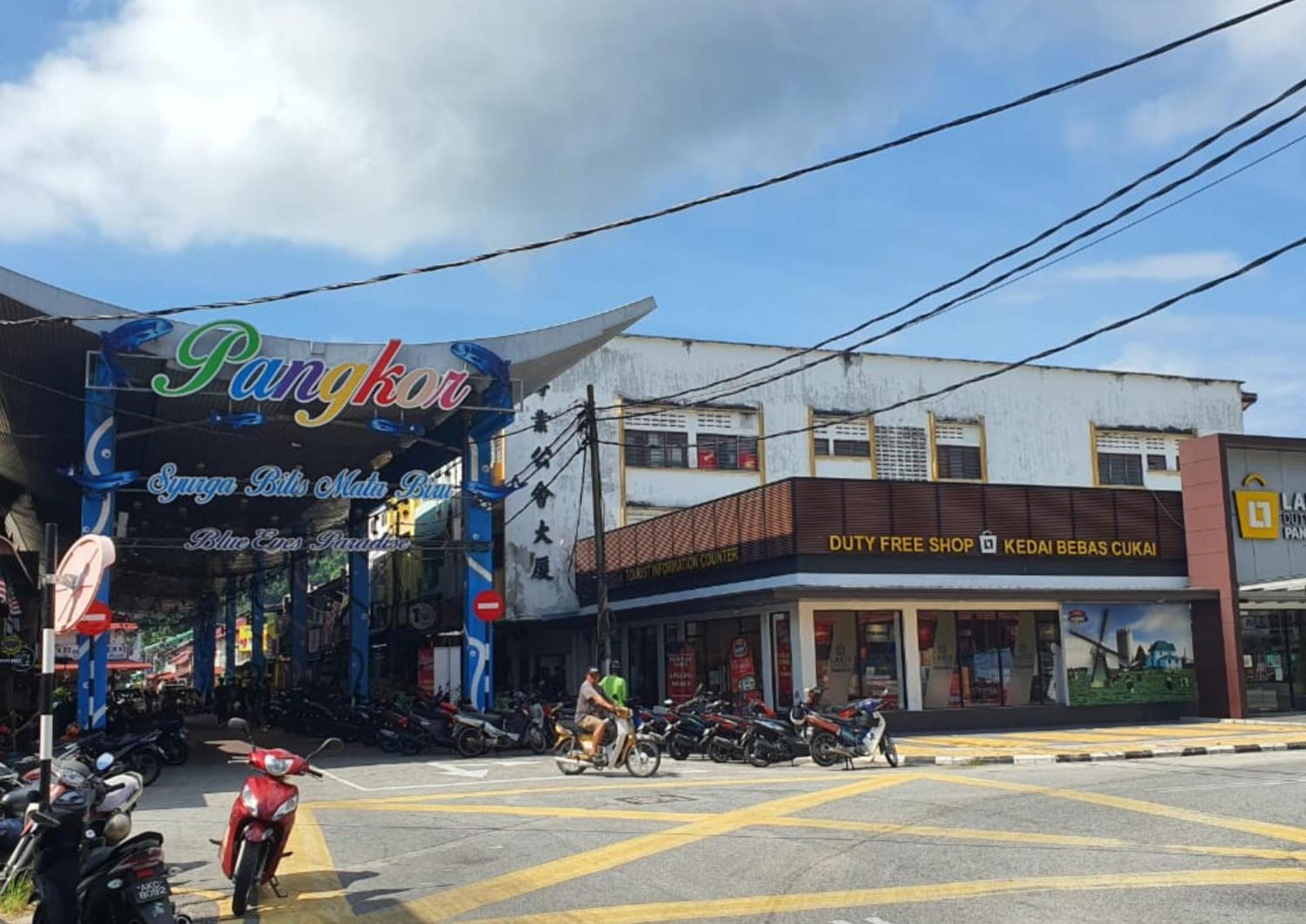 Shoplot Hostel Pangkor Kampong Pasir Bogak Екстериор снимка