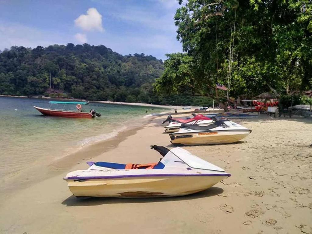 Shoplot Hostel Pangkor Kampong Pasir Bogak Екстериор снимка